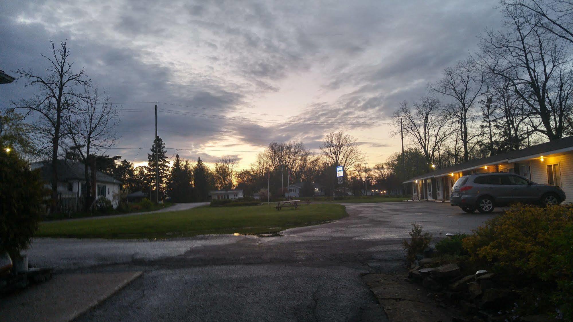 Bayside Motel Трентън Екстериор снимка